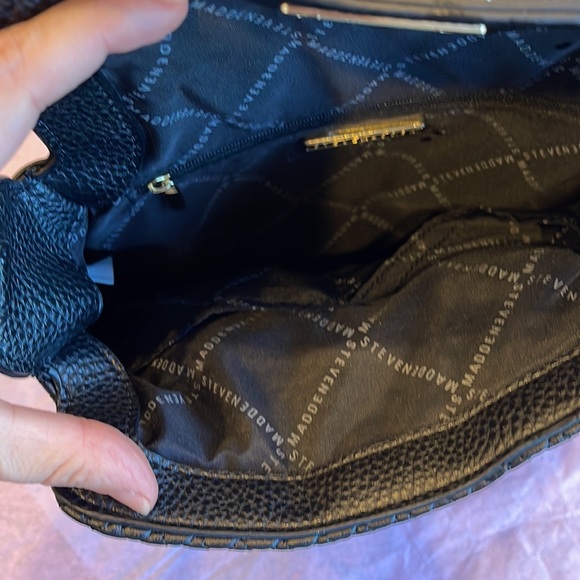 Steve Madden Black Quilted Shoulder Bag | Exterior Pockets - Picture 9 of 9